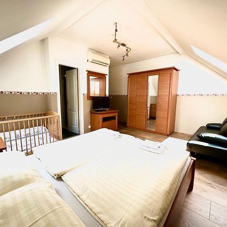 Privat Adriana Apartment Kremnica Ngoại thất bức ảnh