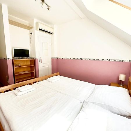 Privat Adriana Apartment Kremnica Ngoại thất bức ảnh