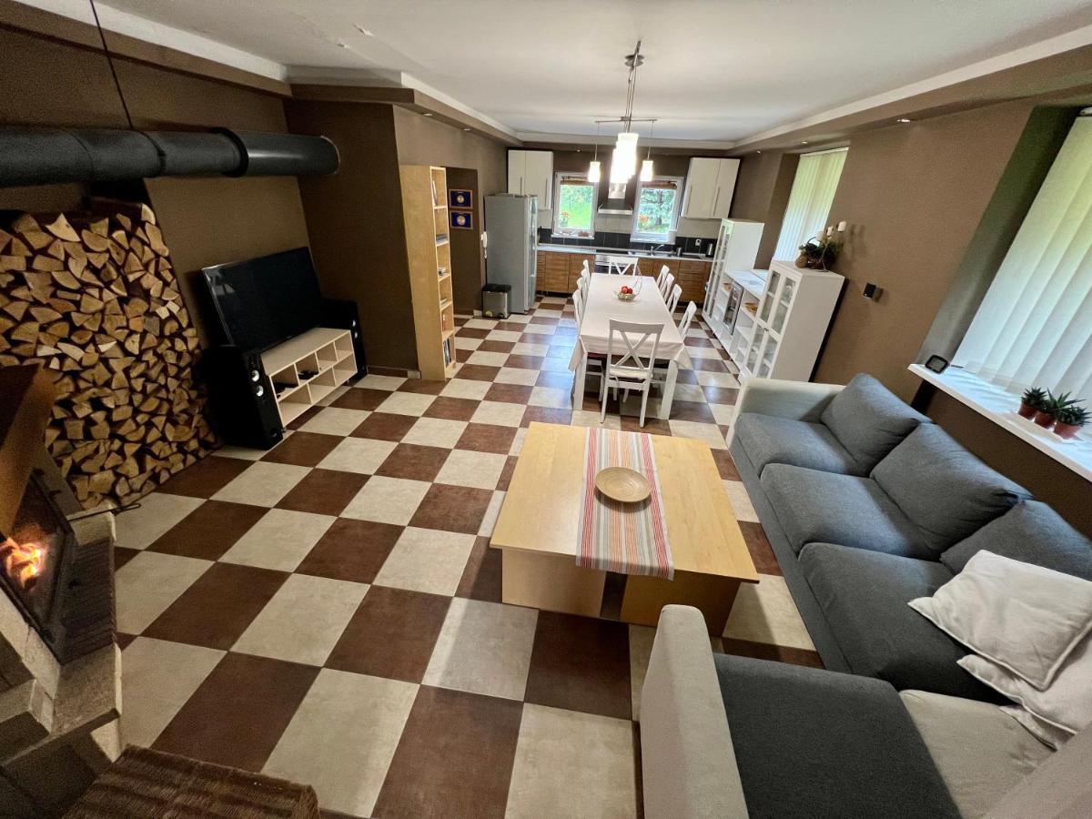 Privat Adriana Apartment Kremnica Ngoại thất bức ảnh