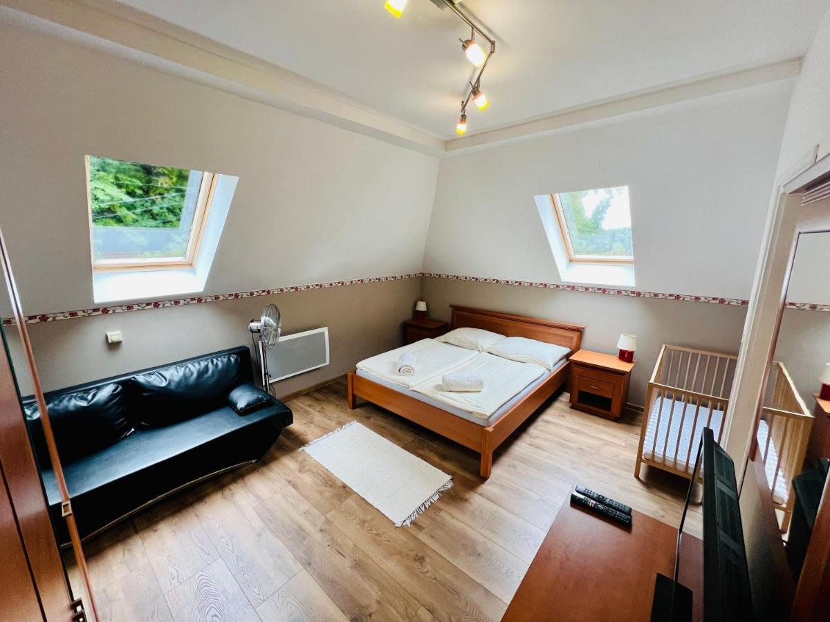 Privat Adriana Apartment Kremnica Ngoại thất bức ảnh