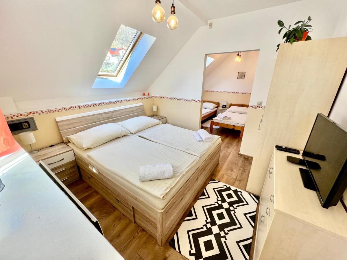 Privat Adriana Apartment Kremnica Ngoại thất bức ảnh